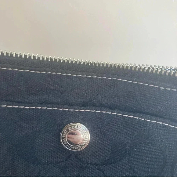 Coach black  monogram crossbody bag - Picture 2 of 5